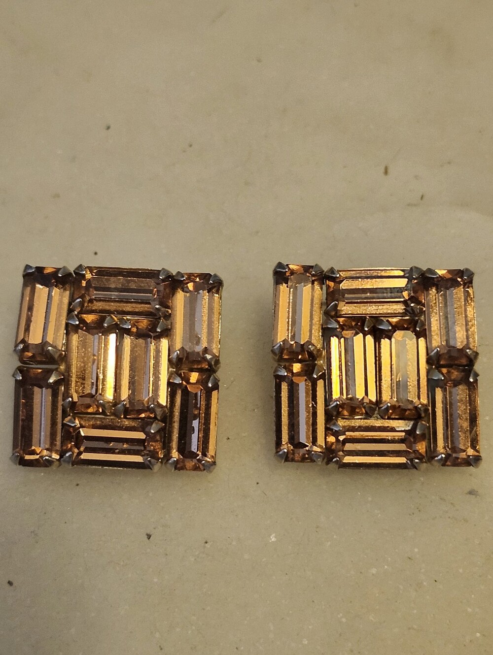 Vtg Weiss MCM Golden Amber Baguette Rhinestone Square Earrings